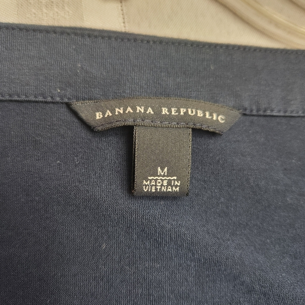 3/$25 Banana Republic navy blue V neck 3/4 sleeve tie front top size Medium - Picture 5 of 8